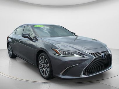 Used 2020 Lexus ES 300h w/ Premium Package