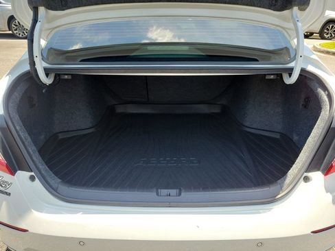 Used 2022 Honda Accord EX-L image 10