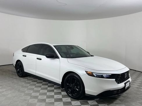 Used 2025 Honda Accord LX image 3