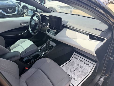 Used 2025 Toyota Corolla SE FWD image 23