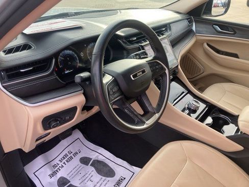 Certified 2022 Jeep Grand Cherokee Limited image 13