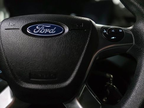 Used 2023 Ford Transit Connect XL image 18