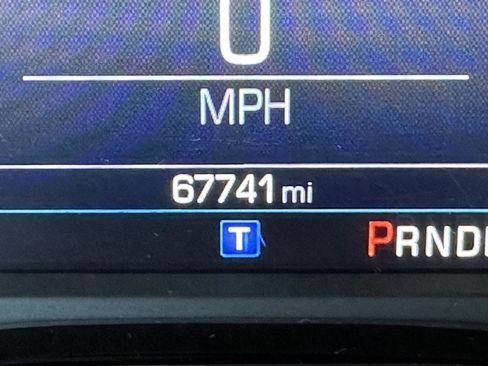 Used 2019 Chevrolet Camaro LT image 14