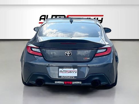 Used 2023 Toyota GR86 Premium w/ ALL Weather Mat Package (TMS) RWD image 6