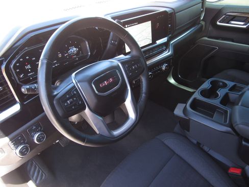 Used 2025 GMC Sierra 1500 Elevation image 15