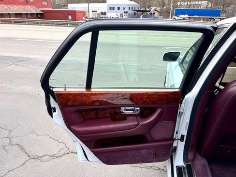 Used 2000 Bentley Arnage Red Label image 20