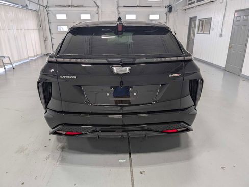 New 2026 Cadillac Lyriq V image 10
