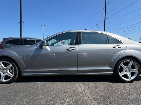 Used 2010 Mercedes-Benz S 550 image 3