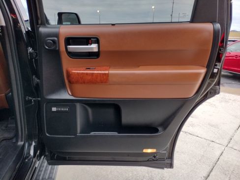 Used 2018 Toyota Sequoia Platinum w/ Preferred Accessory Package image 27