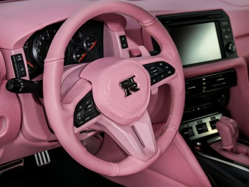 Used 2020 Nissan GT-R Premium image 23