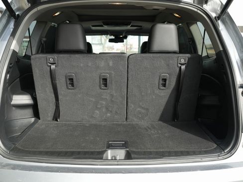 Used 2017 Honda Pilot Elite image 40