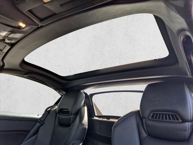 Used 2014 Mercedes-Benz SLK 250 image 15