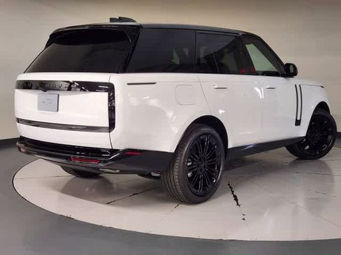 New 2026 Land Rover Range Rover SE AWD/4WD image 2