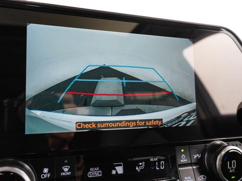 Certified 2026 Toyota Highlander XLE AWD/4WD image 30