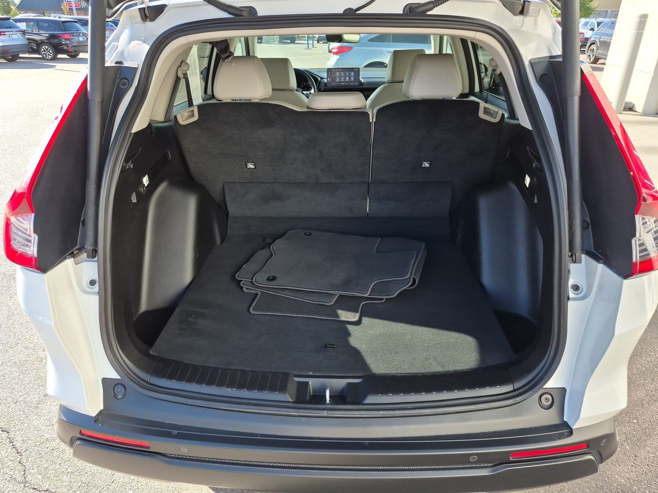 Used 2025 Honda CR-V EX-L image 31