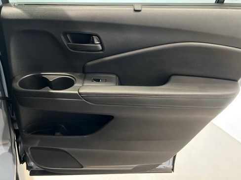 Used 2022 Honda Pilot TrailSport image 16