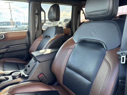 Used 2024 Ford Bronco Outer Banks image 6