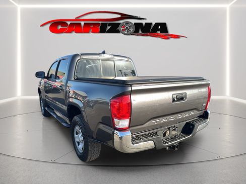 Used 2016 Toyota Tacoma SR5 w/ Towing Package RWD image 8