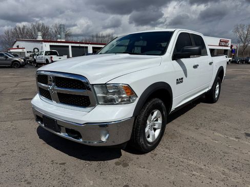Used 2014 RAM 1500 Classic SLT w/ Luxury Group AWD/4WD image 1