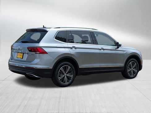 Used 2019 Volkswagen Tiguan SEL AWD/4WD image 7