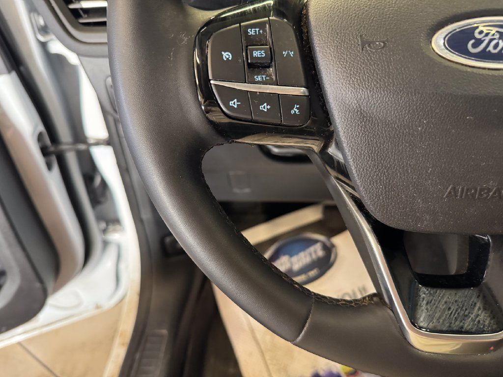 Used 2024 Ford Escape Active AWD/4WD image 11
