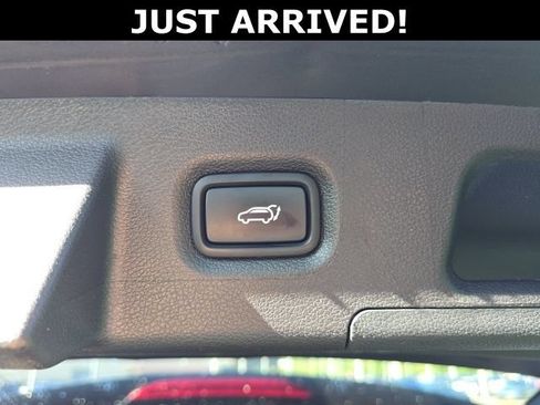 Used 2023 Hyundai Santa Fe SEL FWD image 7