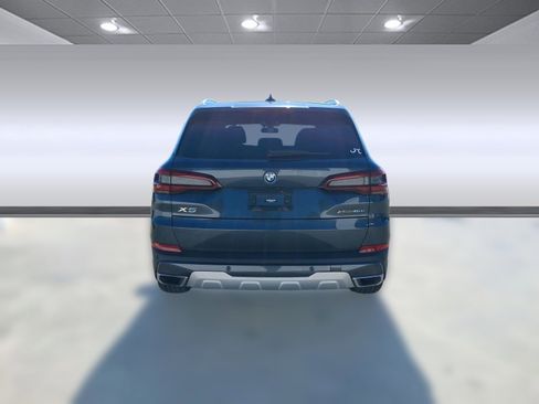 Certified 2022 BMW X5 xDrive45e w/ Executive Package image 9