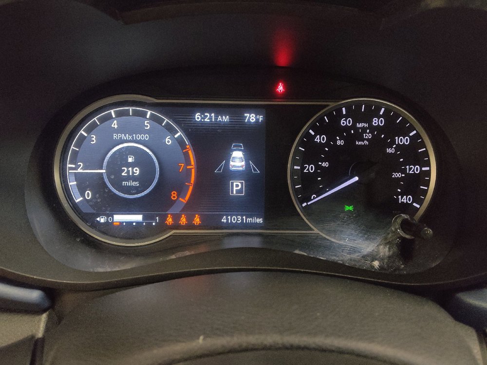 Used 2025 Nissan Versa SV FWD image 23