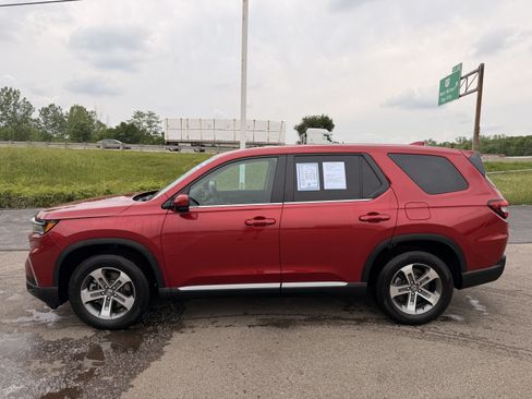 Certified 2025 Honda Pilot EX-L image 6