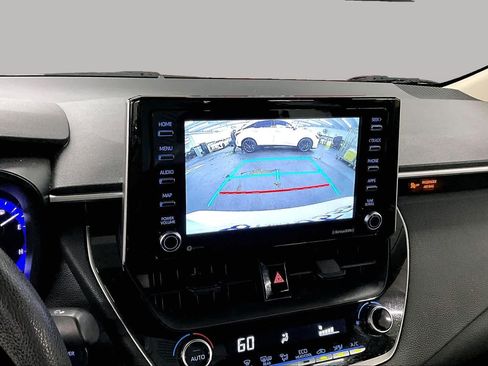Used 2021 Toyota Corolla LE FWD image 26