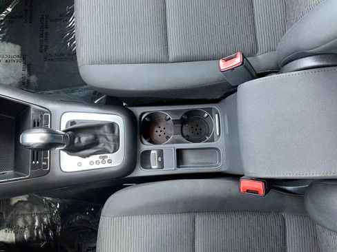 Used 2015 Volkswagen Tiguan S FWD image 18