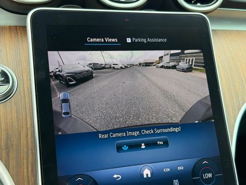 Used 2025 Mercedes-Benz C 300 4MATIC Sedan image 32