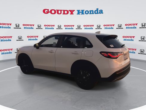 Certified 2023 Honda HR-V Sport image 6