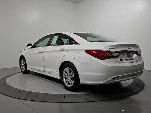 Used 2012 Hyundai Sonata GLS FWD image 3
