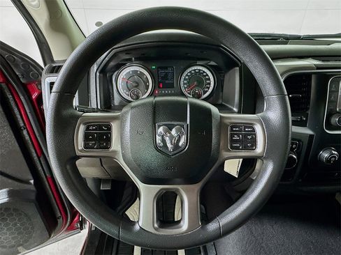 Used 2024 RAM 1500 Classic SLT image 9