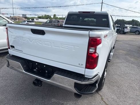 Used 2025 Chevrolet Silverado 2500 LT w/ Convenience Package AWD/4WD image 12