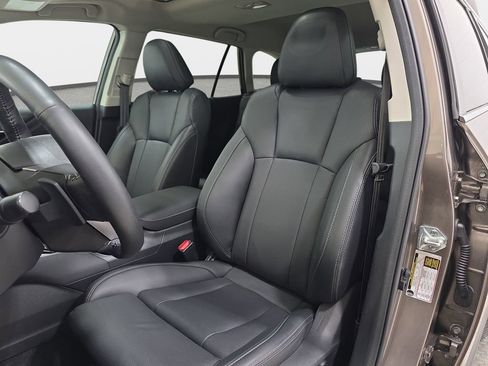 Used 2023 Subaru Outback Limited AWD/4WD image 14