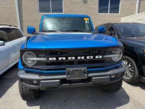 Used 2024 Ford Bronco Outer Banks AWD/4WD image 13