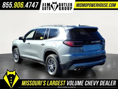 Used 2025 GMC Acadia Elevation image 3