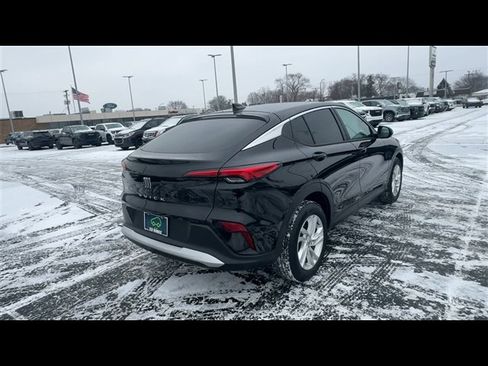 Used 2024 Buick Envista Preferred w/ Convenience I Package image 8