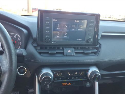 Used 2021 Toyota RAV4 XLE image 15