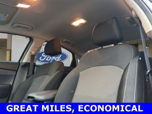 Used 2024 Kia Forte LXS image 13