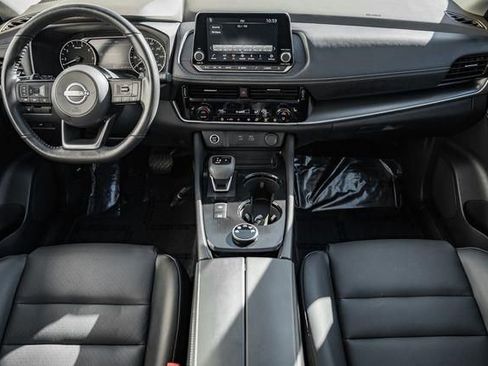 Used 2022 Nissan Rogue SV w/ SV Premium Package image 19