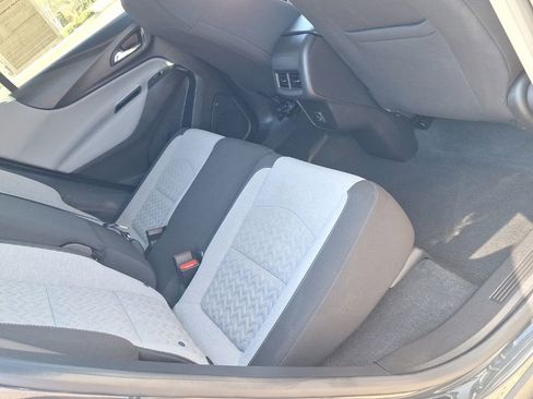 Used 2023 Chevrolet Equinox LT image 21