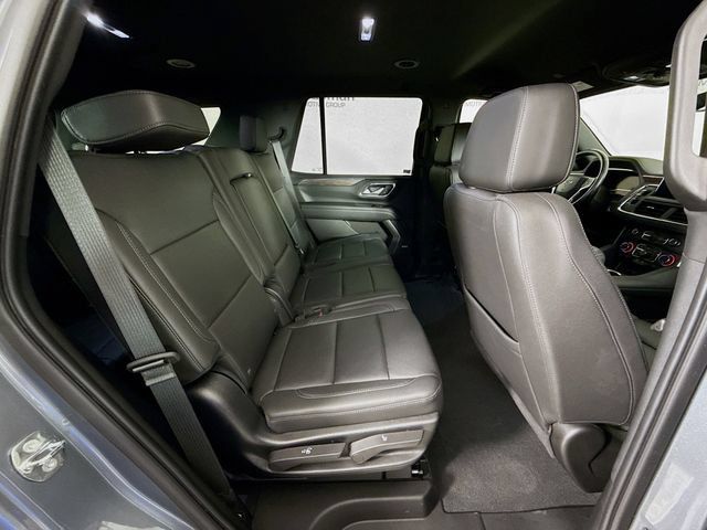 Used 2022 Chevrolet Tahoe Z71 w/ Luxury Package AWD/4WD image 29