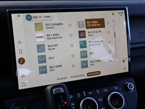New 2026 Land Rover Defender 130 X-Dynamic SE AWD/4WD image 13