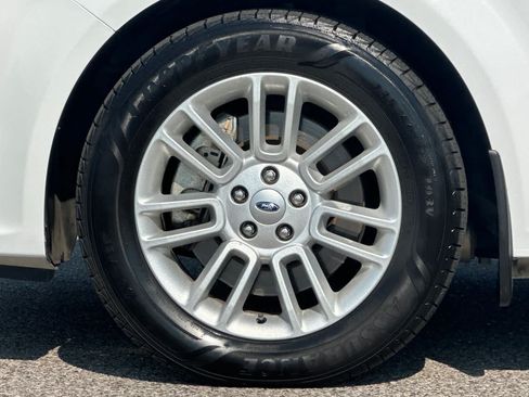Used 2016 Ford Flex SEL FWD image 27