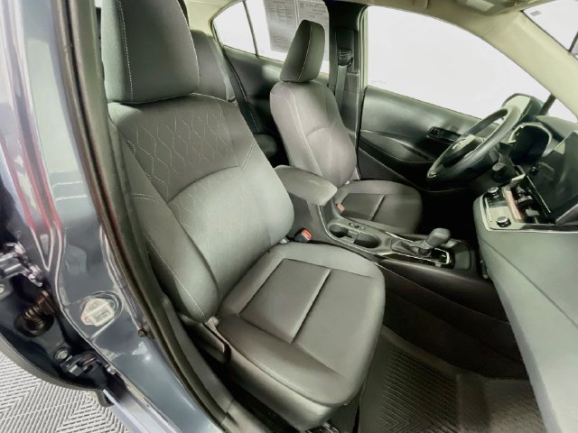 Used 2025 Toyota Corolla LE w/ Convenience Package FWD image 27