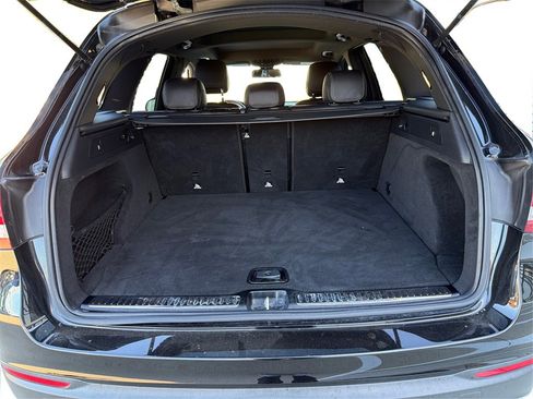 Used 2018 Mercedes-Benz GLC 300 w/ Premium Package image 14