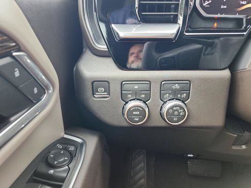 New 2026 GMC Sierra 3500 SLE w/ SLE Convenience Package AWD/4WD image 15